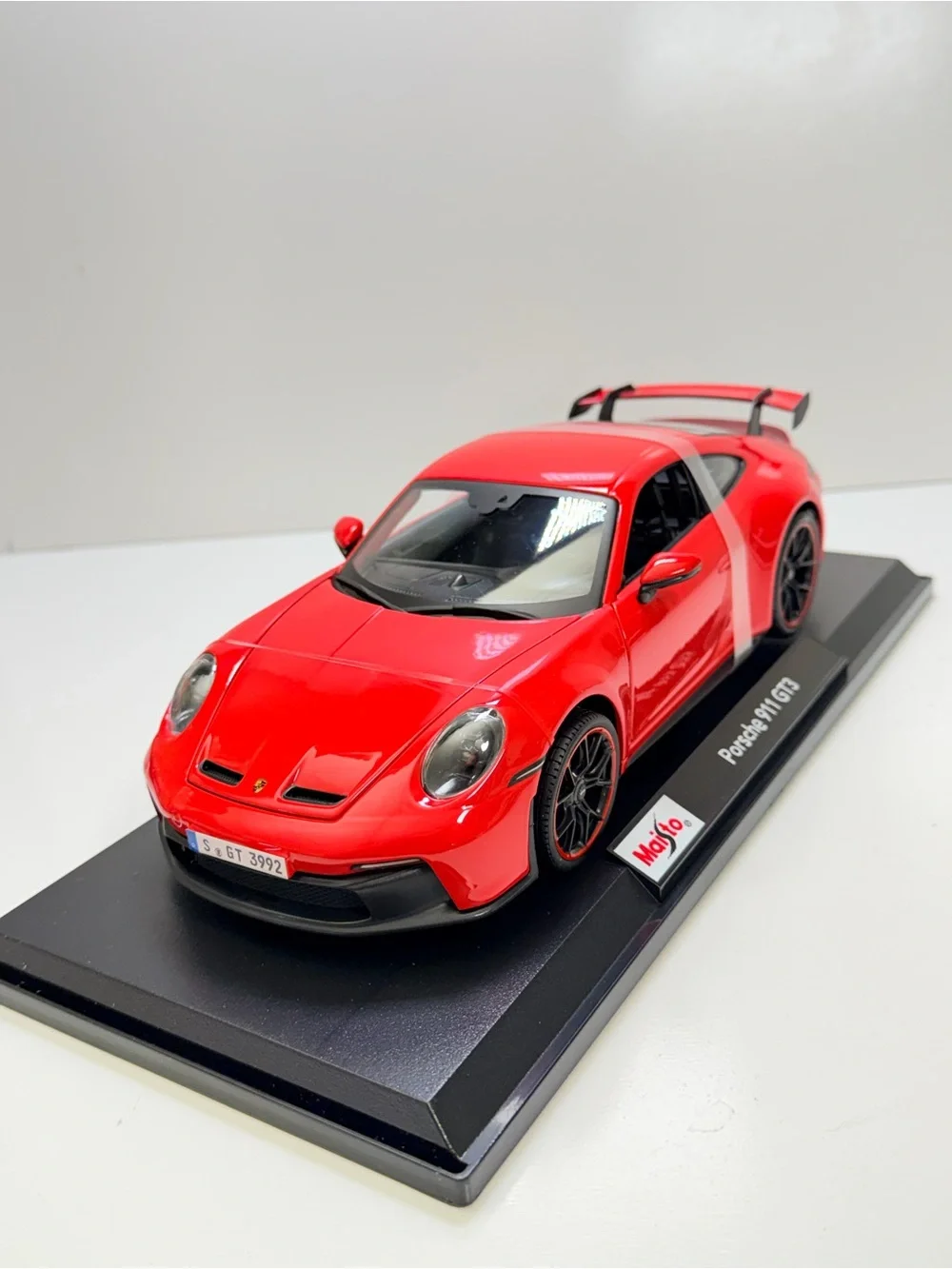 Maisto Red Porsche 911 GT3 Die-Cast Car - Special Edition